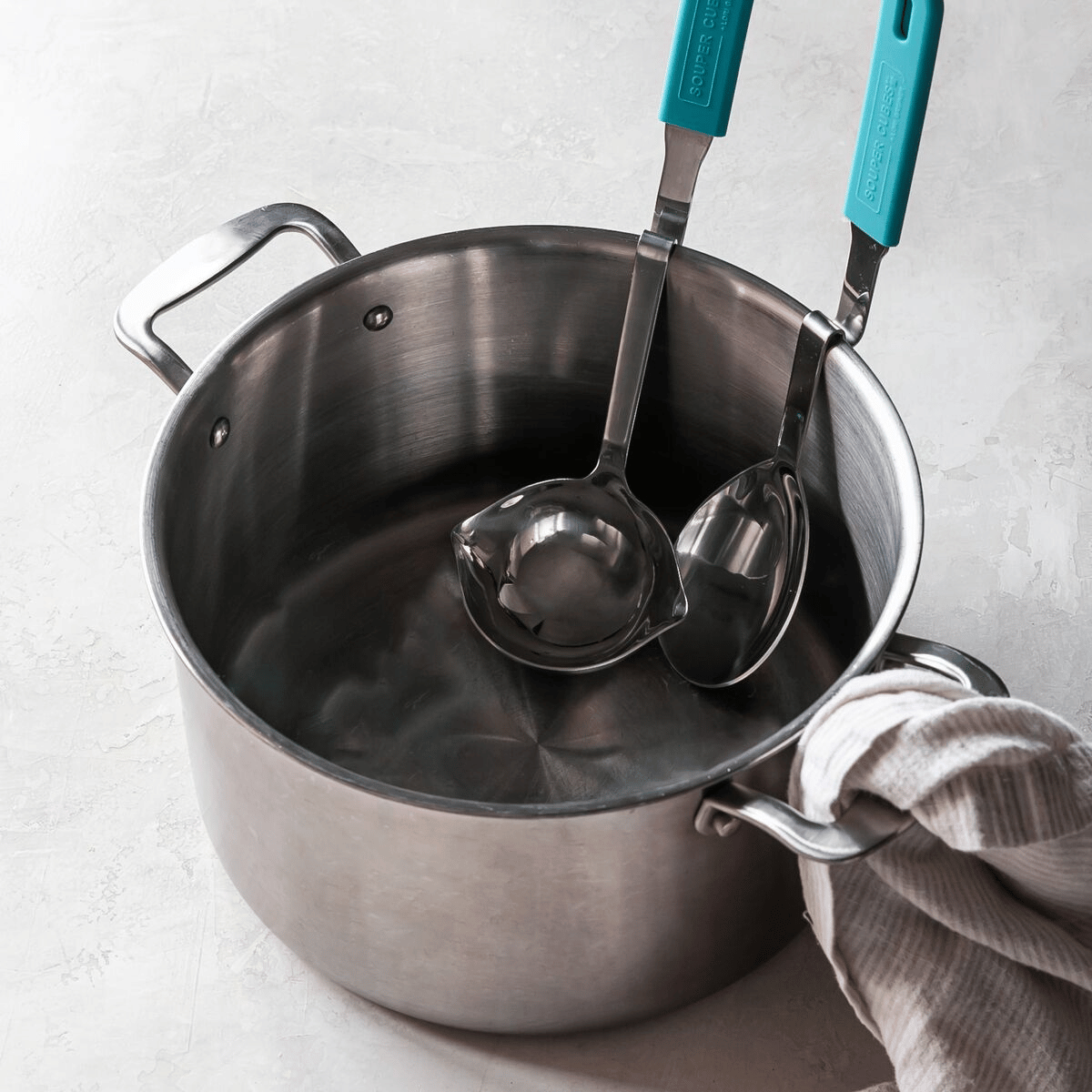 Souper Cubes utensil set in a pot