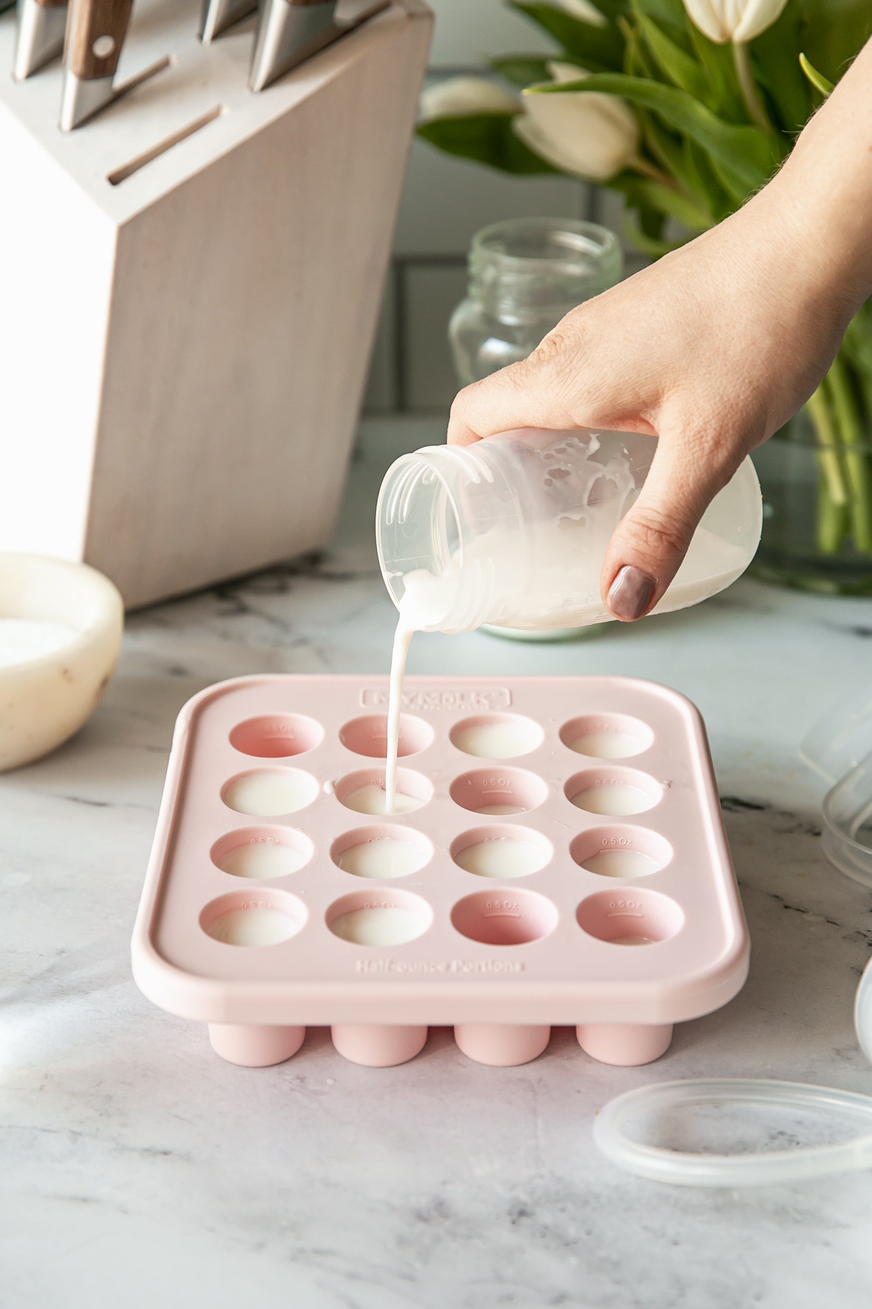 Souper Cubes MyMilk Baby Food Freezer Tray With Lid - 1/2 Oz Silicone  Breast Milk Freezer Tray - Perfect Storage Container for Baby Food, Purees,  and